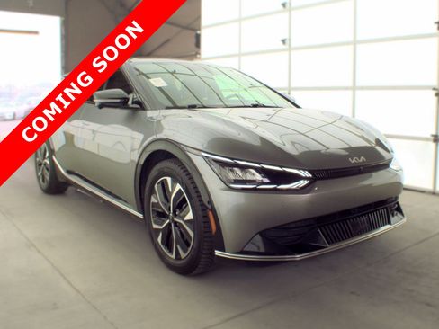 Used 2023 Kia EV6 Wind w/ Wind Technology Package AWD/4WD image 3