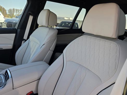 New 2026 BMW X7 xDrive40i w/ M Sport Package image 21
