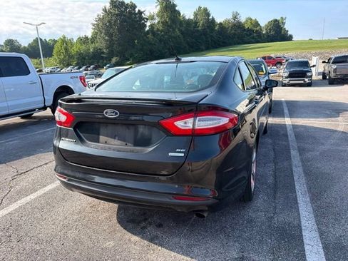 Used 2013 Ford Fusion SE FWD image 5