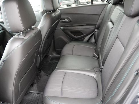 Used 2016 Chevrolet Trax LT w/ LT Convenience Package image 17