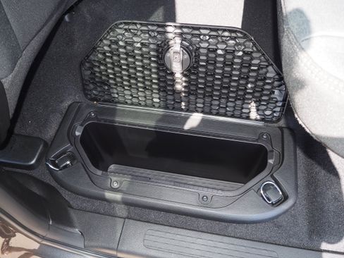 New 2025 RAM 1500 Tradesman w/ Night Edition image 19