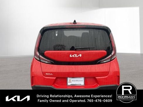 Used 2023 Kia Soul LX w/ LX Technology Package image 5