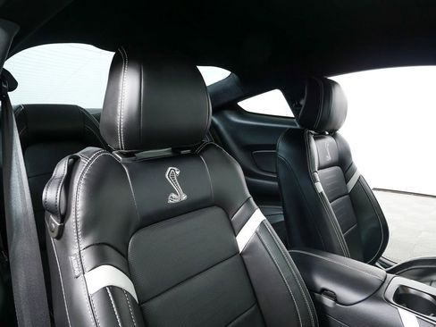 Used 2021 Ford Mustang Shelby GT500 w/ Technology Package image 18