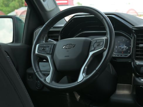Used 2023 Chevrolet Silverado 1500 LT Trail Boss AWD/4WD image 18