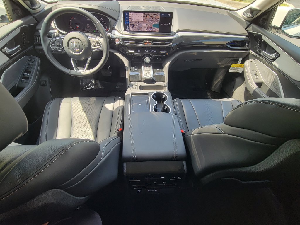 Certified 2026 Acura MDX w/ Technology Package FWD image 16