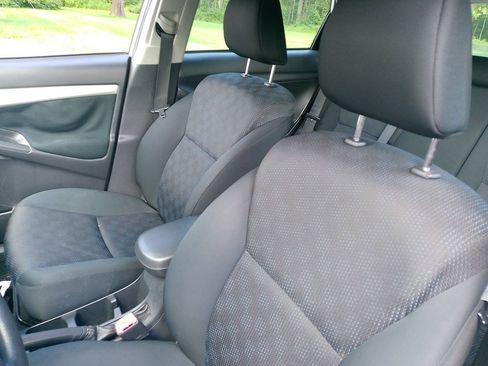 Used 2010 Toyota Matrix FWD image 35