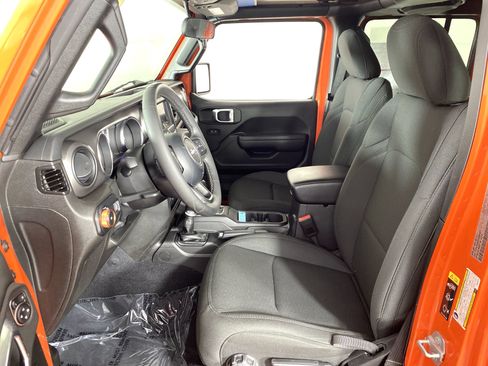 Used 2023 Jeep Wrangler Unlimited Sport AWD/4WD image 15