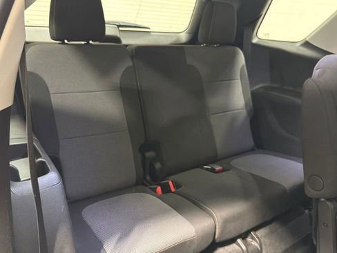 Used 2018 Chevrolet Traverse LT image 32