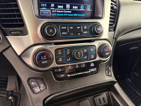 Used 2020 Chevrolet Tahoe Premier AWD/4WD image 22