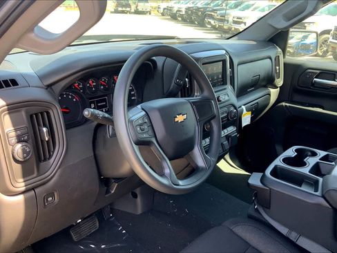 Used 2025 Chevrolet Silverado 1500 Custom RWD image 9