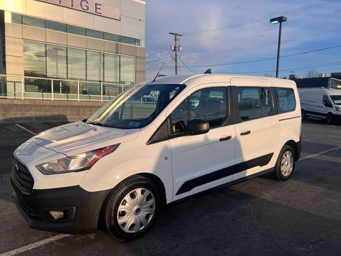 Used 2019 Ford Transit Connect XL image 4