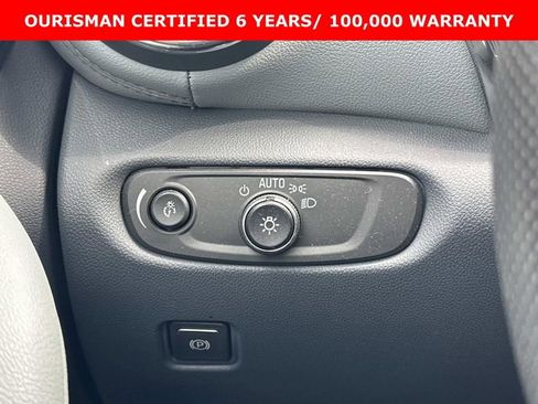 Used 2022 Chevrolet Blazer LT image 25