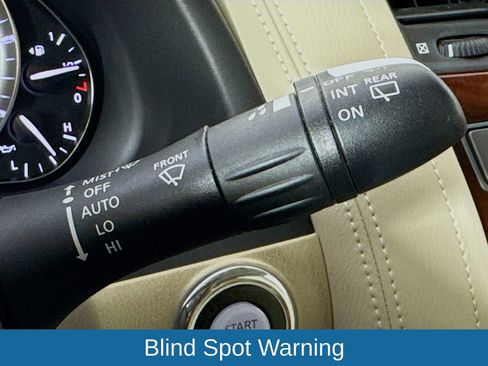 Used 2017 INFINITI QX80 2WD w/ Deluxe Technology Package image 15