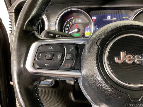 Used 2021 Jeep Wrangler Unlimited Rubicon 4xe w/ Cold Weather Group AWD/4WD image 23
