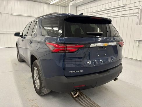 Used 2022 Chevrolet Traverse LT FWD image 14