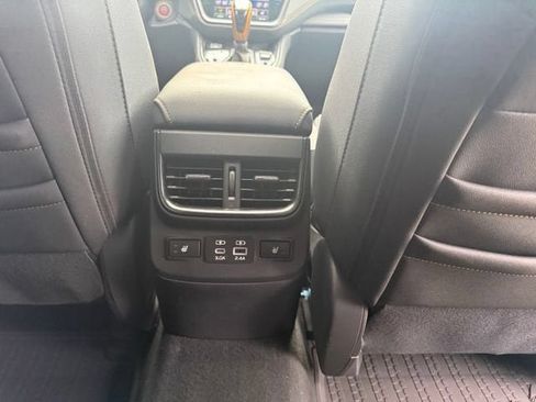 Used 2025 Subaru Outback Wilderness AWD/4WD image 19
