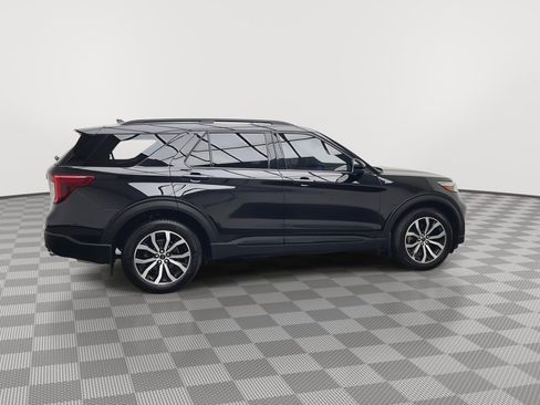 Certified 2023 Ford Explorer ST-Line w/ Class IV Trailer Tow Package image 43