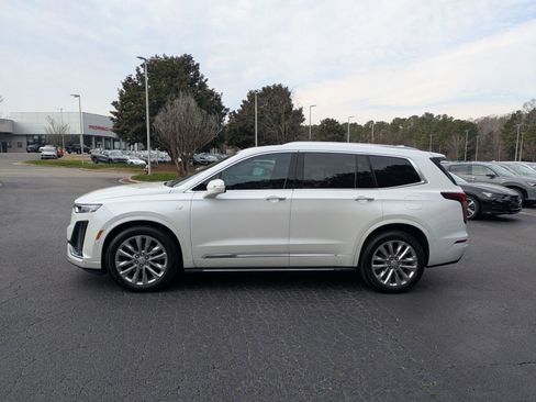 Used 2023 Cadillac XT6 Premium Luxury w/ Platinum Package image 8