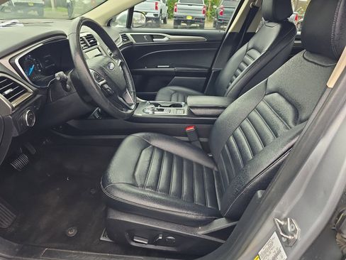 Used 2020 Ford Fusion SEL image 14
