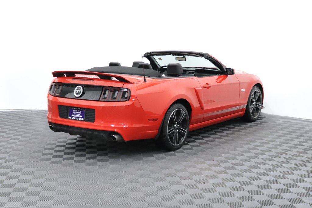 Used 2014 Ford Mustang GT Premium w/ Equipment Group 402A RWD image 10