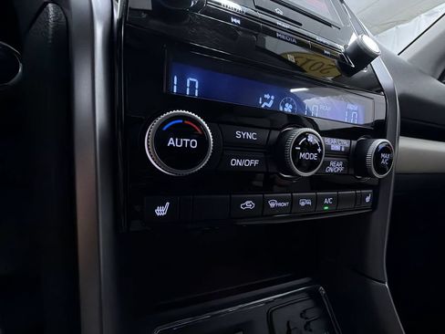 Used 2019 Subaru Ascent Limited AWD/4WD image 24