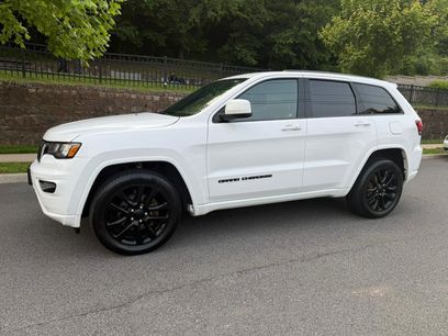 Used 2018 Jeep Grand Cherokee Altitude