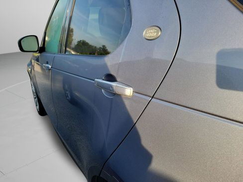 Used 2018 Land Rover Discovery HSE Luxury image 26