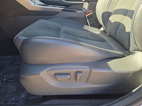 Used 2025 Mitsubishi Eclipse Cross SE image 23