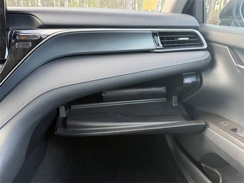 Used 2021 Toyota Camry SE w/ Carpet Mat Package (TMS) image 48