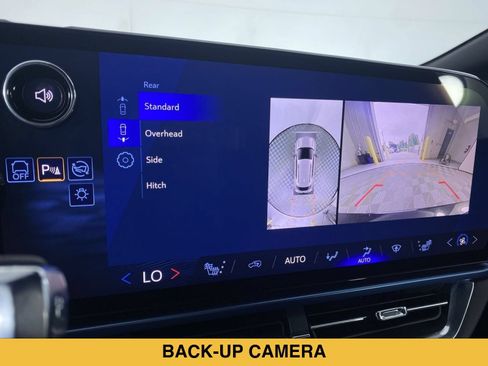 Certified 2024 Chevrolet Equinox EV LT FWD image 7