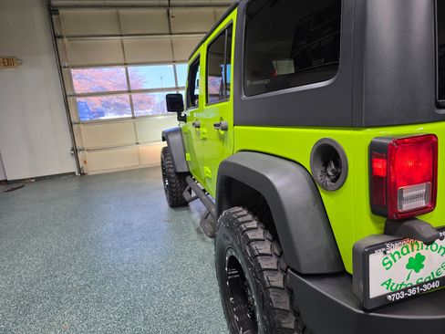 Used 2013 Jeep Wrangler Unlimited Sport image 10