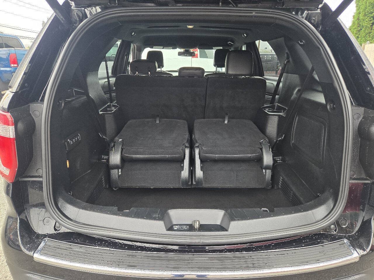 Used 2018 Ford Explorer Limited w/ Equipment Group 301A AWD/4WD image 7