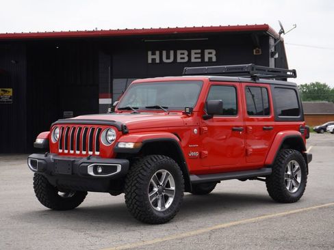 Used 2019 Jeep Wrangler Unlimited Sahara AWD/4WD image 1
