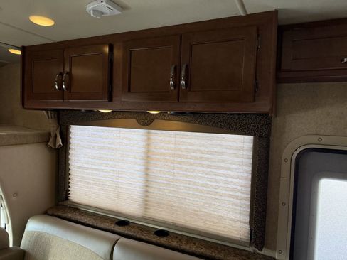 Used 2016 Ford E-450 and Econoline 450 Super Duty w/ Motorhome Prep Package image 47