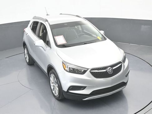 Used 2020 Buick Encore Preferred image 52
