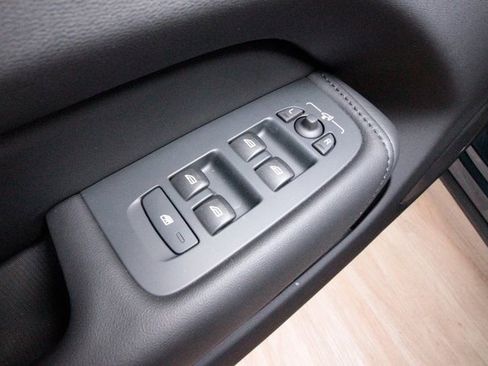 Certified 2025 Volvo XC60 B5 Core w/ Climate Package image 12