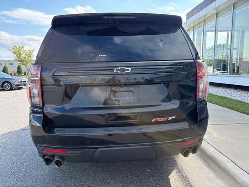 Used 2023 Chevrolet Suburban RST w/ Sport Performance Package AWD/4WD image 4
