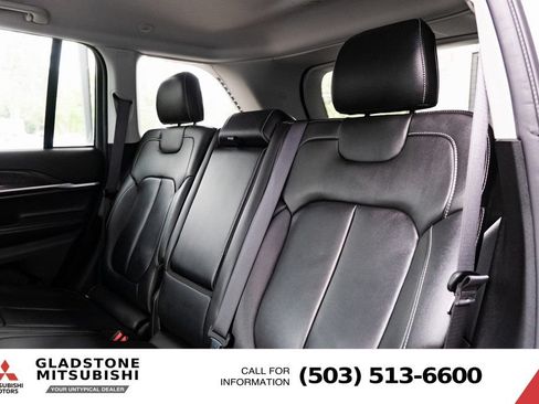 Used 2023 Jeep Grand Cherokee Limited AWD/4WD image 20