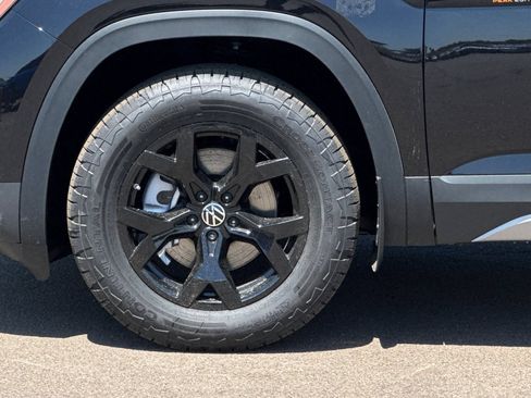 New 2025 Volkswagen Atlas Peak Edition SE AWD/4WD image 26