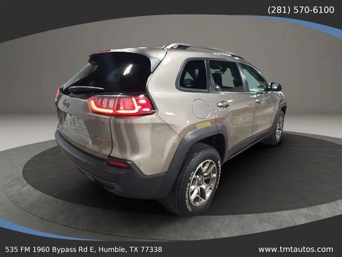 Used 2020 Jeep Cherokee Trailhawk w/ Cold Weather Group AWD/4WD image 6