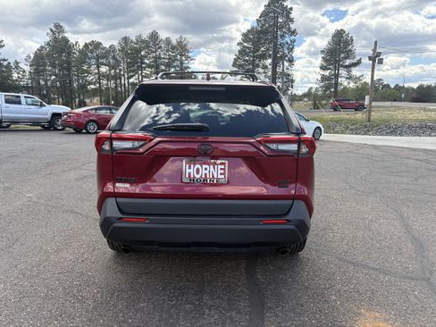 Used 2023 Toyota RAV4 XLE AWD/4WD image 9