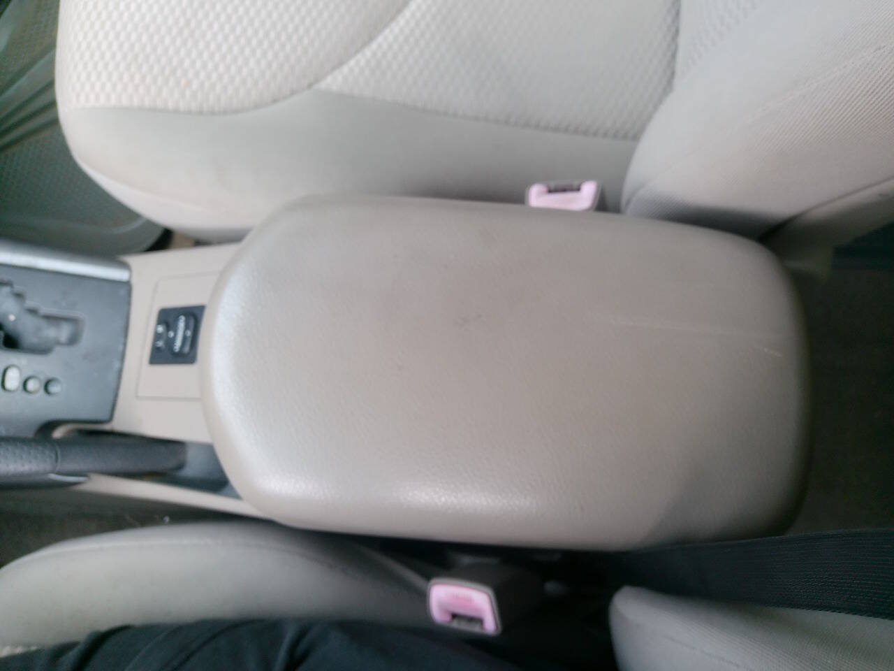 Used 2004 Subaru Outback Wagon AWD/4WD image 11