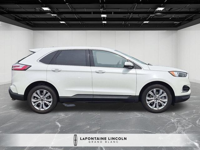 Used 2023 Ford Edge Titanium AWD/4WD image 6