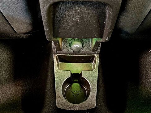 Used 2016 Ford Fiesta SE image 24