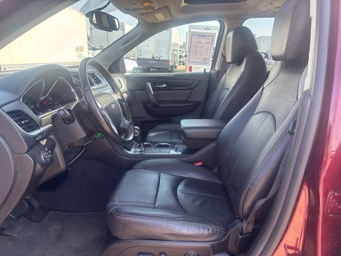 Used 2017 Chevrolet Traverse LT AWD/4WD image 19