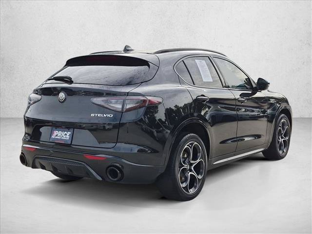 Used 2024 Alfa Romeo Stelvio Veloce AWD/4WD image 5