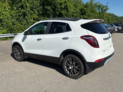 Used 2018 Buick Encore Sport Touring AWD/4WD image 3