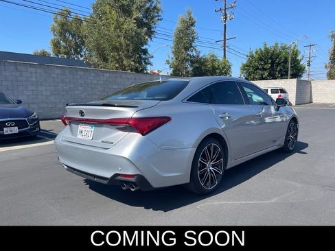 Used 2020 Toyota Avalon Touring w/ Advanced Safety Package FWD image 2
