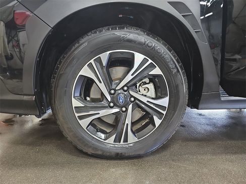 Used 2024 Subaru Crosstrek 2.0i Premium image 32