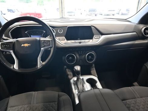 Used 2020 Chevrolet Blazer LT FWD image 12